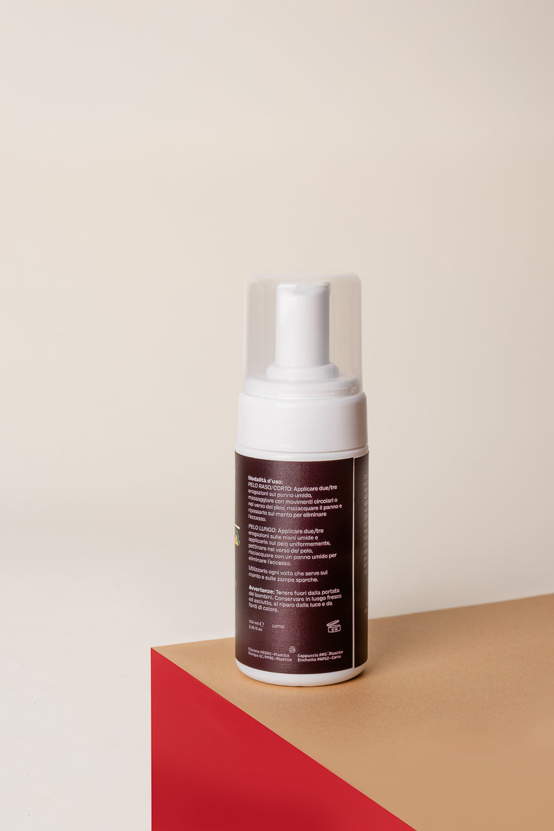 FurDaily - Mousse detergente igienizzante manto e zampe